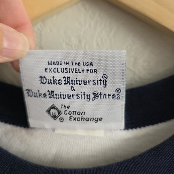 VNTG Duke University Unisex Blue Devils White Navy Single Stich T-Shirt Sz XS/S - Picture 4 of 5